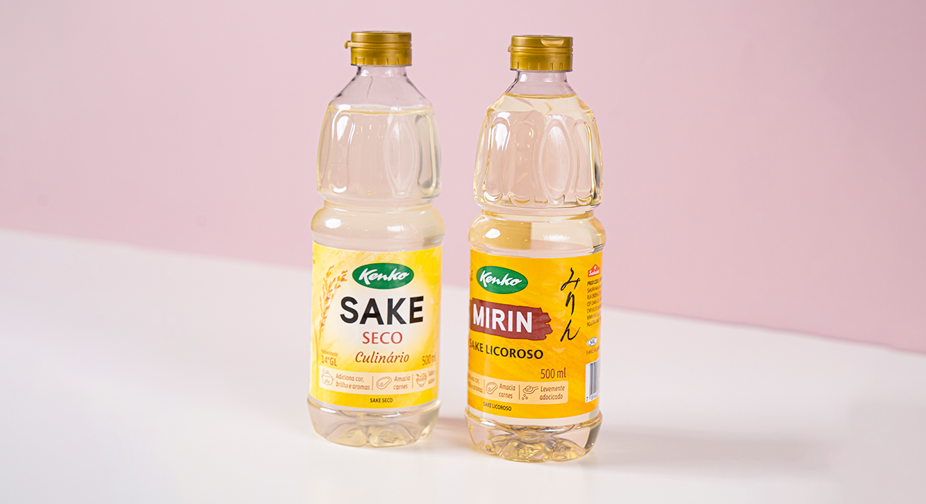 Sakura Alimentos  Saquê e Mirin: a diferença entre a bebida e o